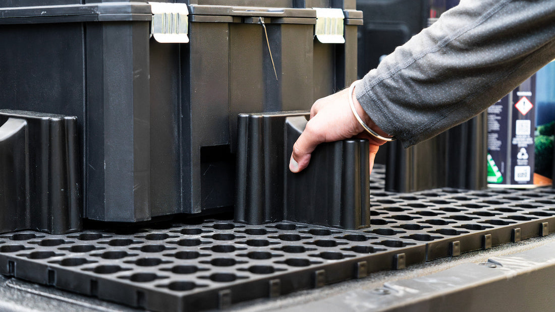 Modular ute tub divider and ute tray divider with LockNMat blockers